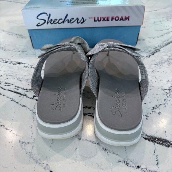 Sketchers Intergrades - Sweet Serene Platform Thong Sandals Gray Size 11 - Picture 3 of 6